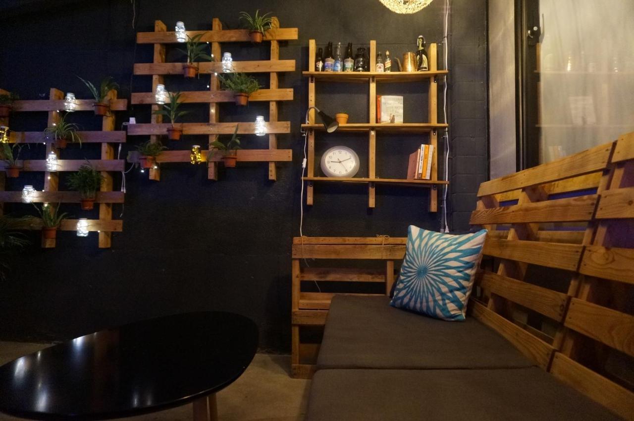 Dongmen 3 Hostel Taipei Exterior photo
